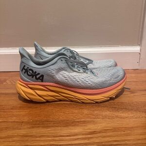Hoka Clifton 8
